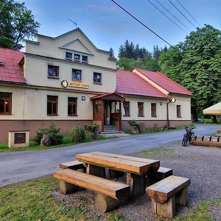 Hostinec U Reky Hotel Ostravice Exterior foto